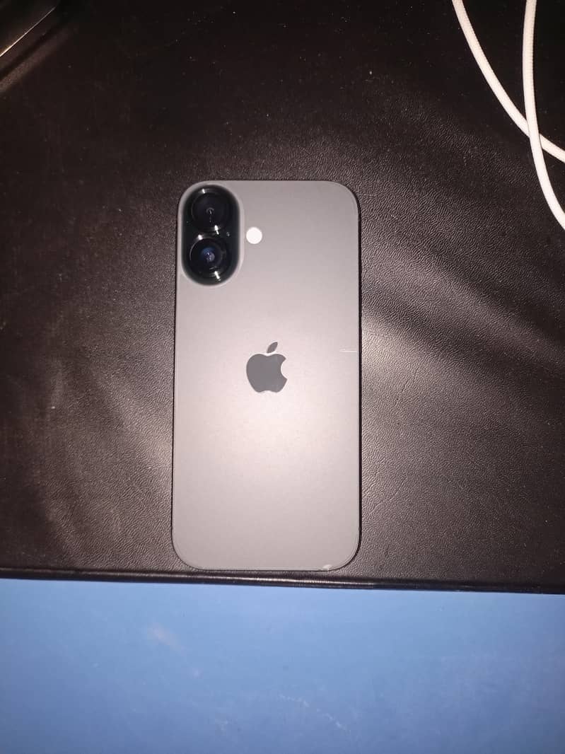 Apple iPhone 17 0