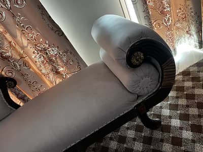 Dewan 3 seater