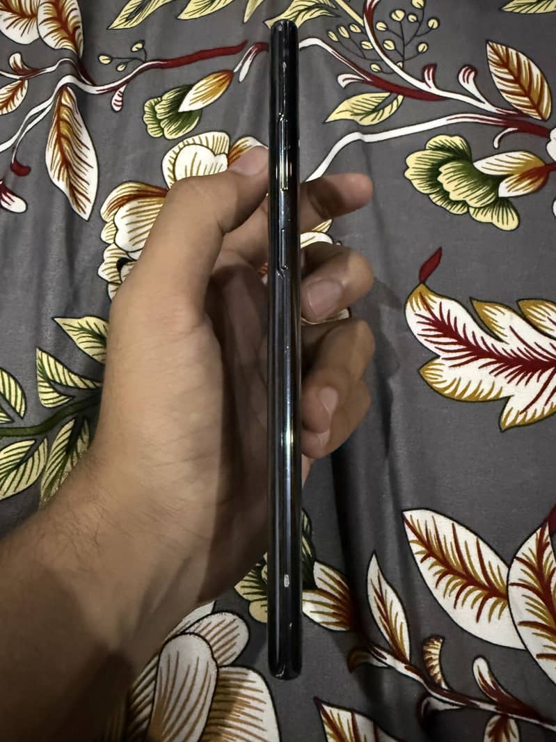 Samsung Mobile Note 10 Plus 4