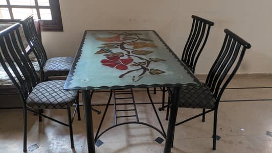 Dinning table with chairs
