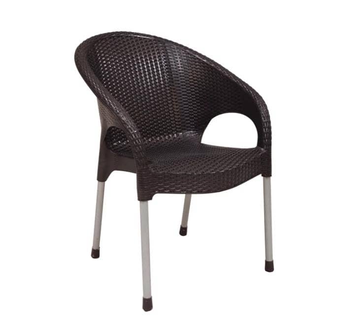 Plastic chairs 0