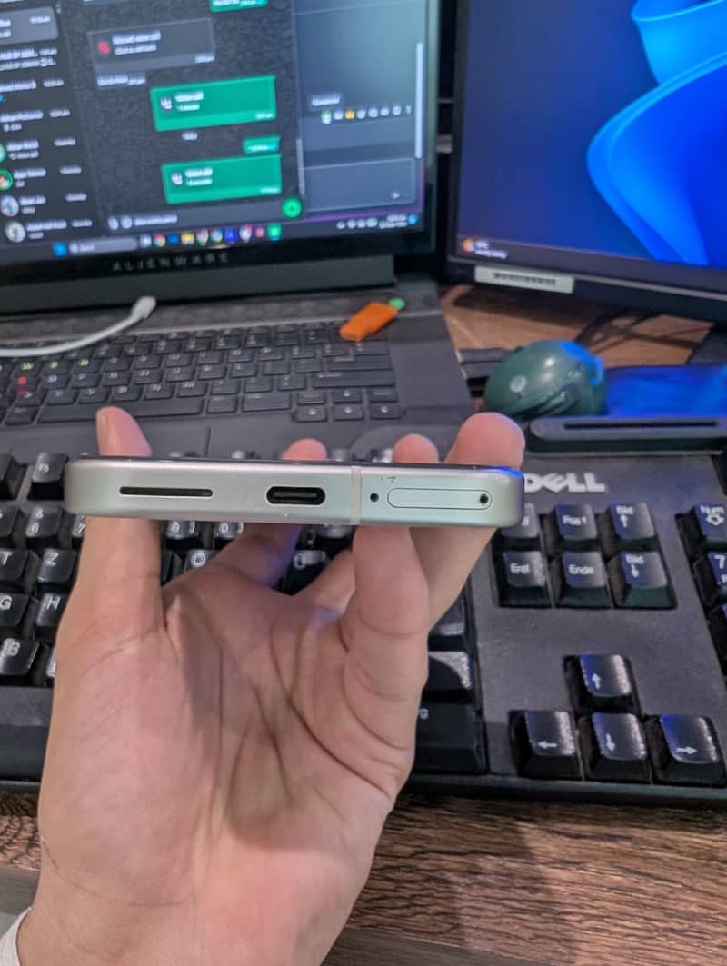 Google Pixel 9 4