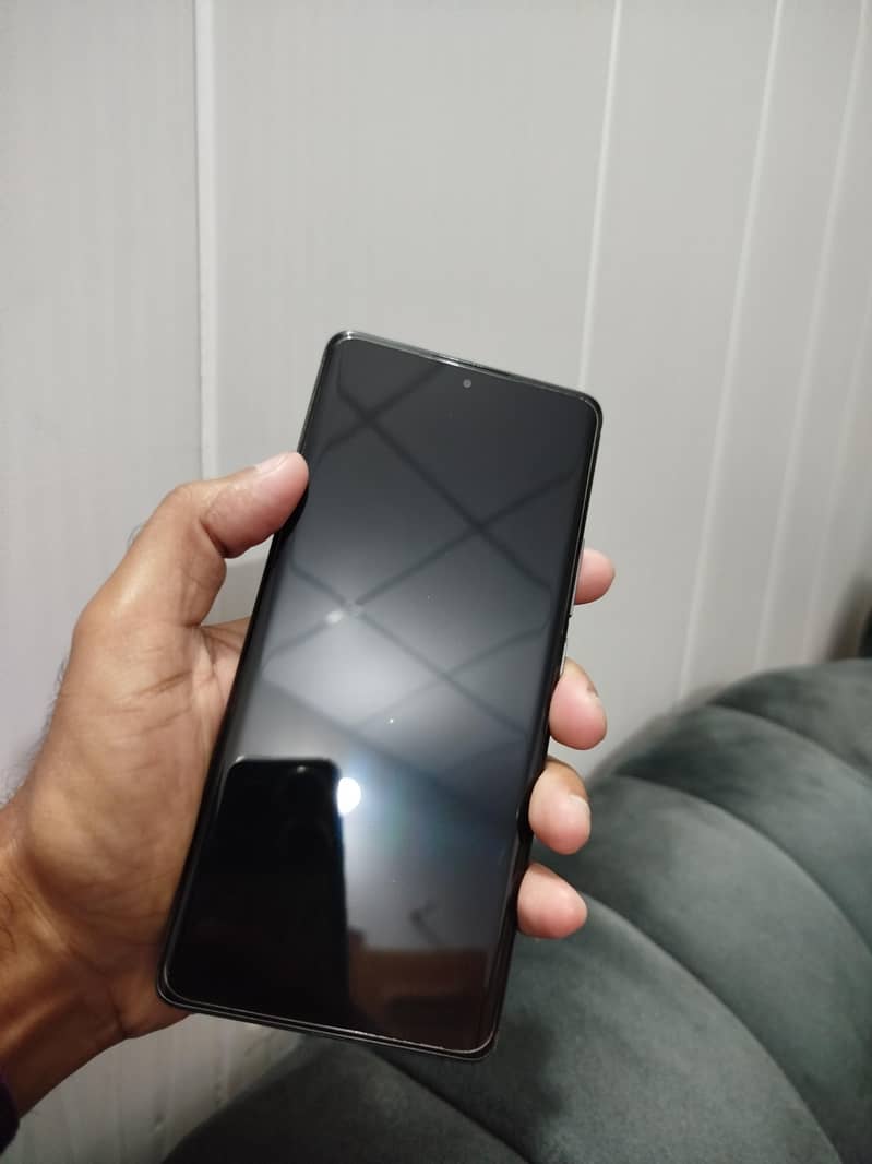 Xiaomi Redmi Note 14 Pro 1