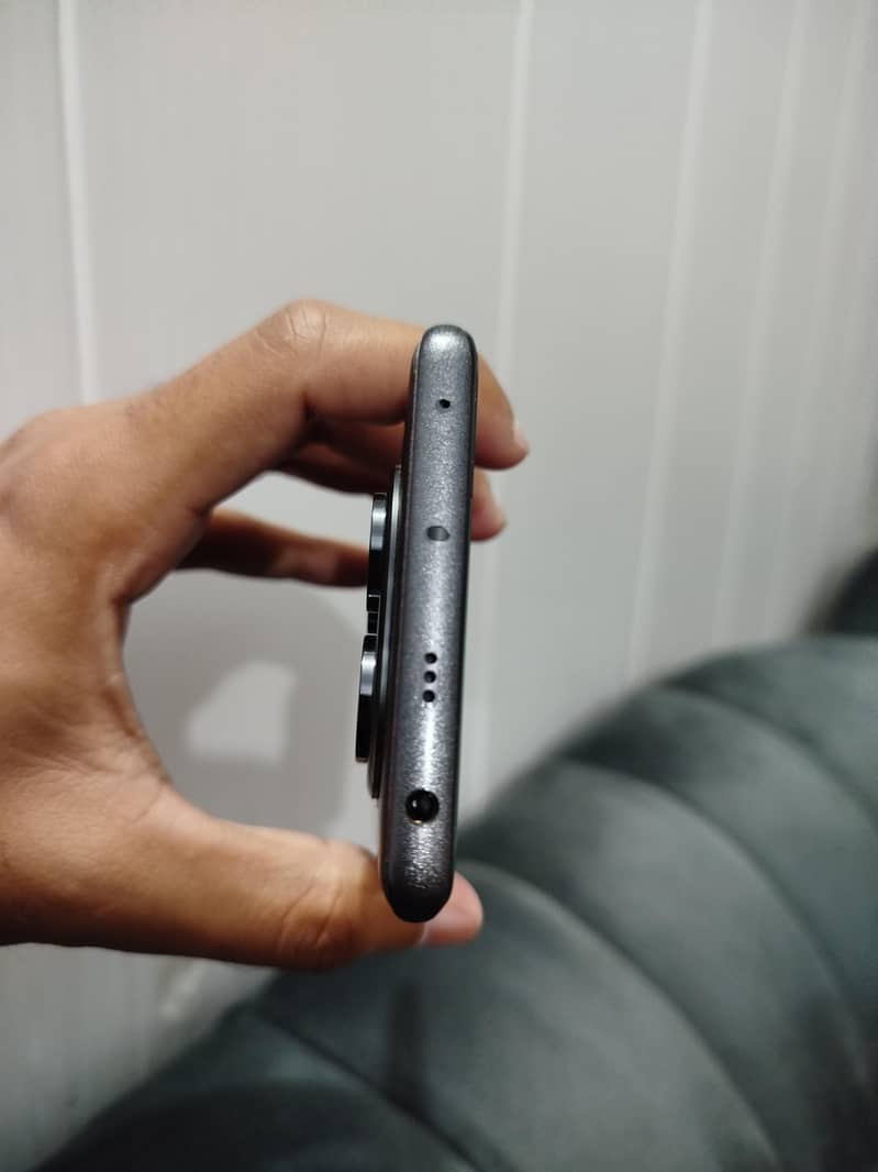 Xiaomi Redmi Note 14 Pro 2