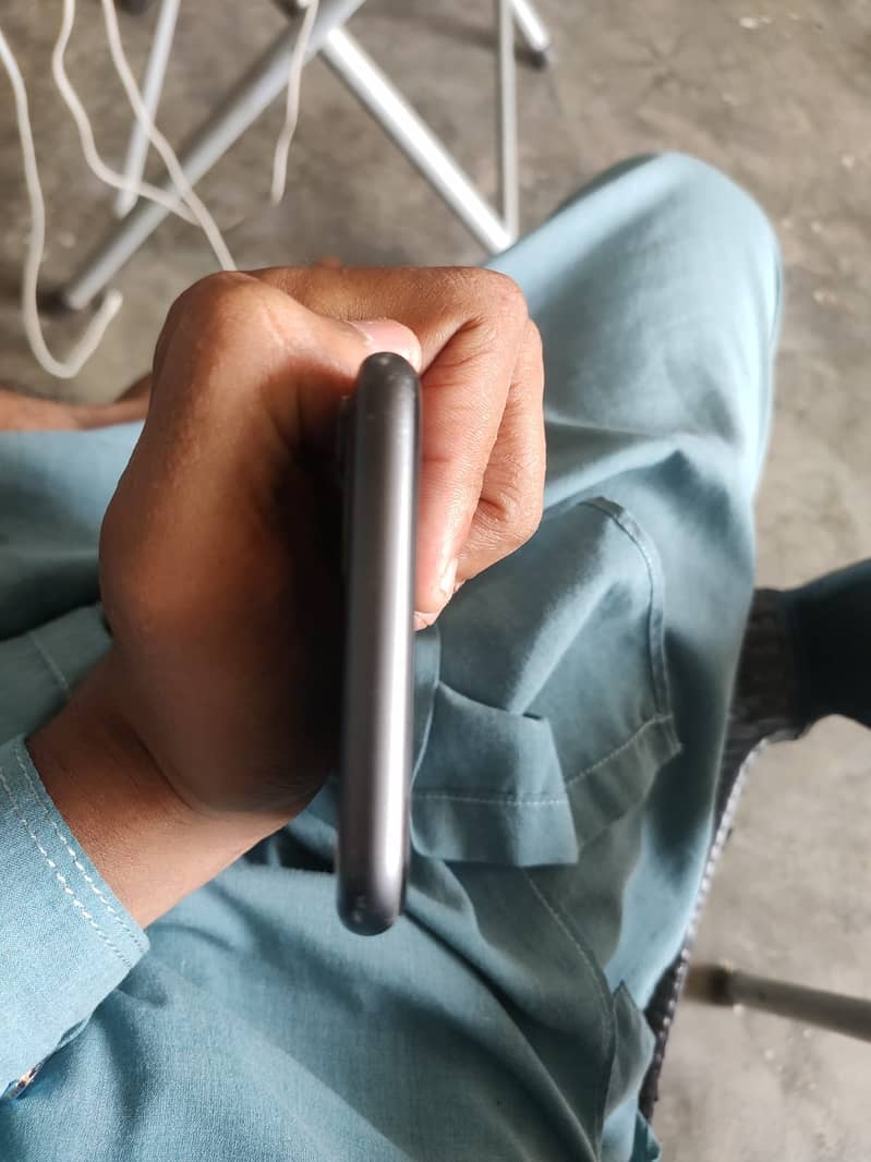 Apple iPhone 11 5