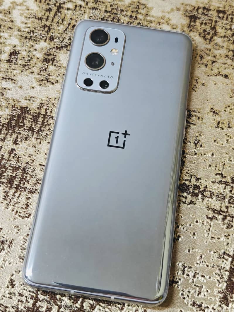 One Plus 9 Pro 6