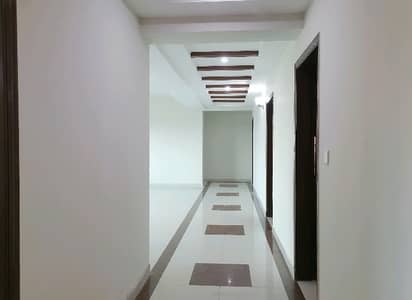 A Spacious 10 Marla Flat In Askari 11