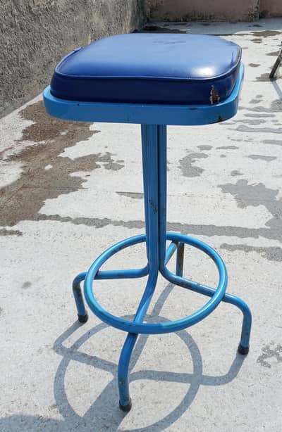Stool is for sale in reasonable price