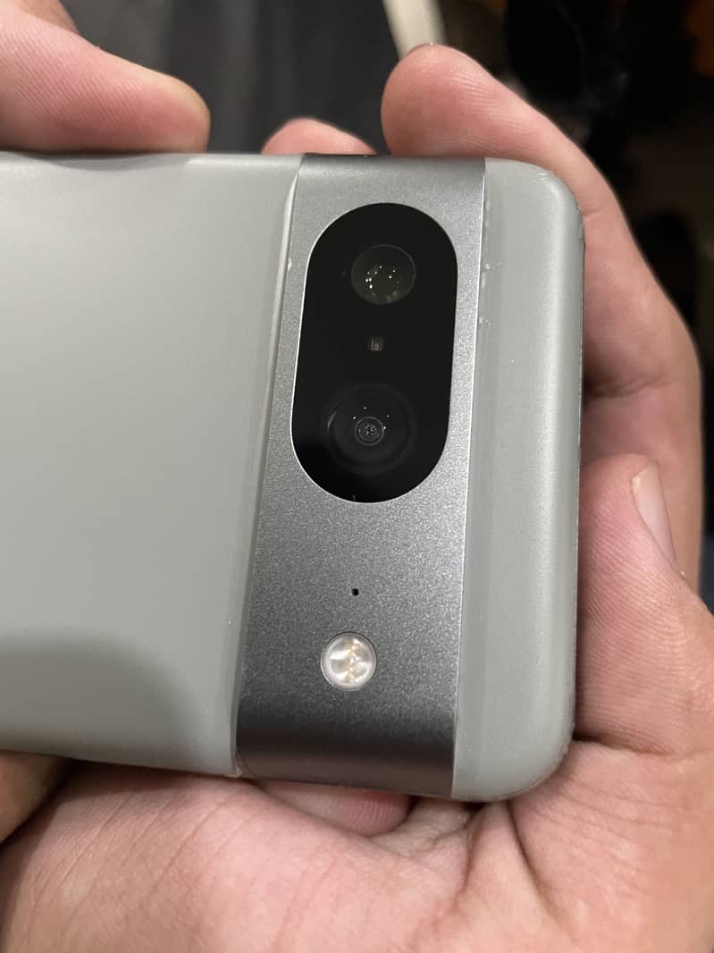 Google Pixel 8 2