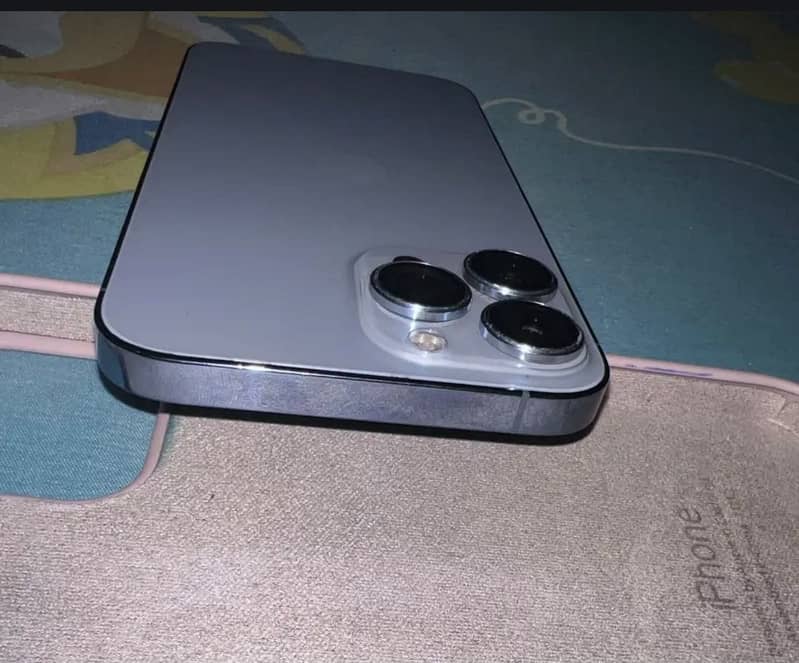 Apple iPhone 13 Pro Max 7