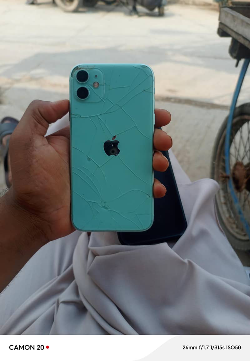 Apple iPhone 11 7