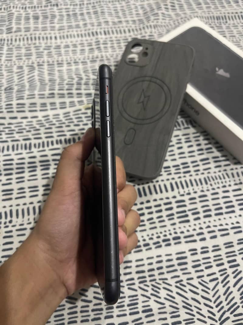 Apple iPhone 11 2
