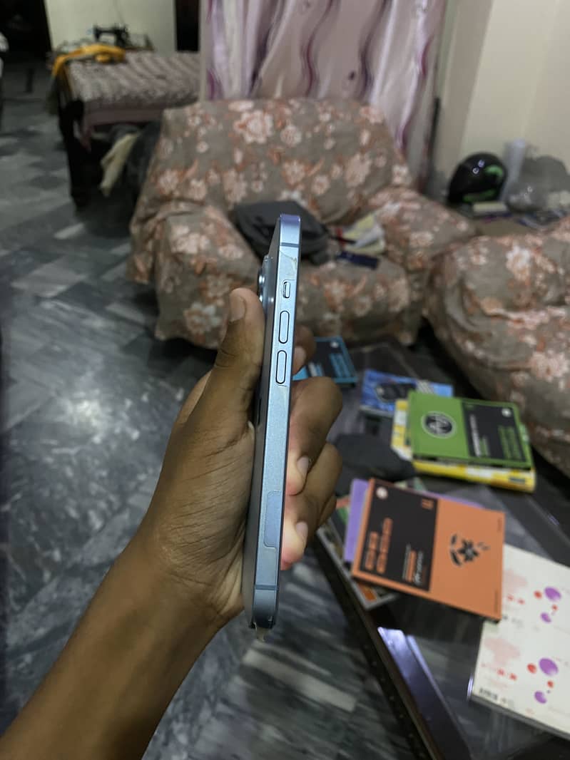 Apple iPhone 14 0