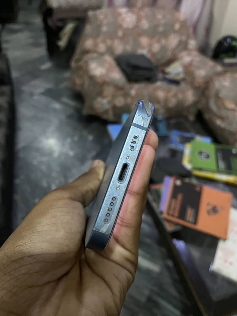 Apple iPhone 14 5