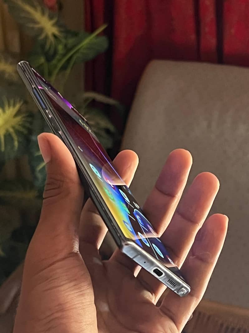 Samsung Mobile Note 10 Plus 4