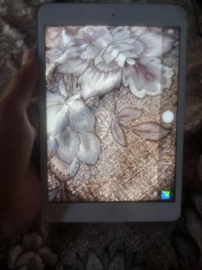 Apple I pad 32gb  pta approved condition10/9 only charging jeck proble