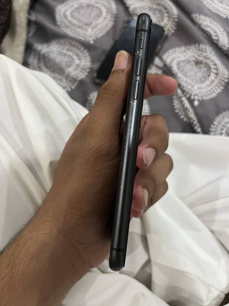 Apple iPhone 11 1