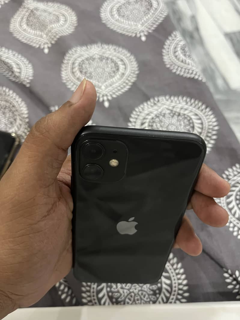 Apple iPhone 11 3