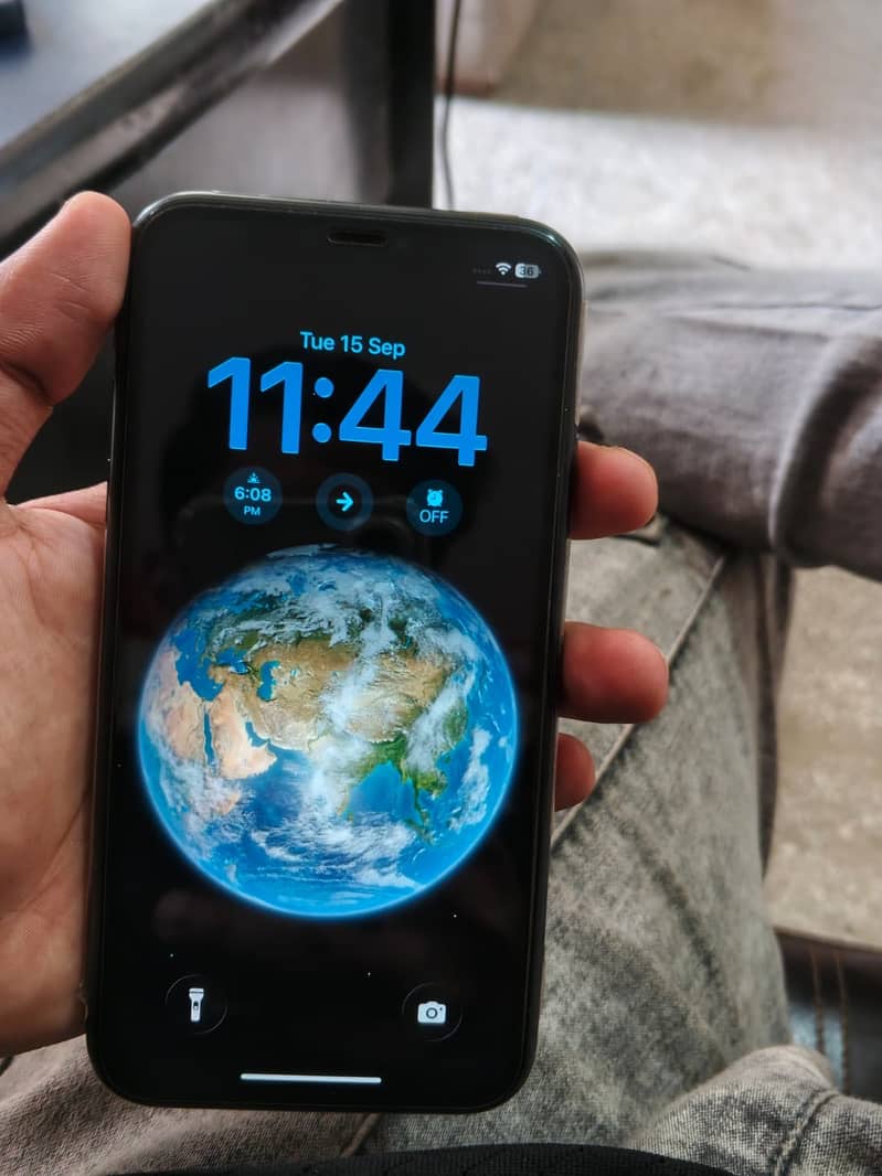 Apple iPhone 11 5