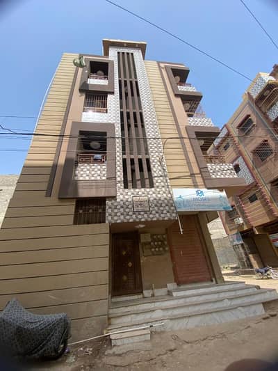 Corner Flat 60 Sq Yards 2nd Floor West Open