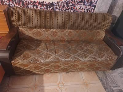 3 seater sofa good condition