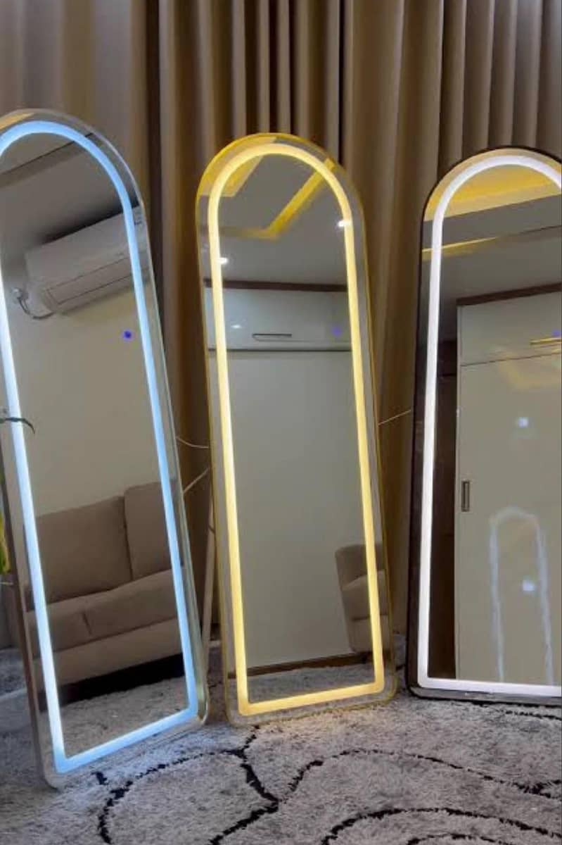 Standing Miirror 0