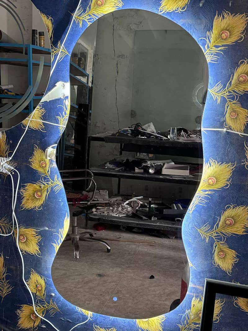 Standing Miirror 2
