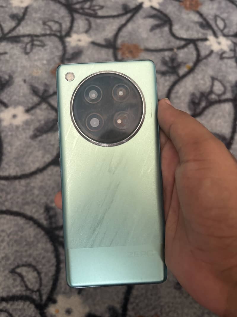 Infinix Zero 40 5