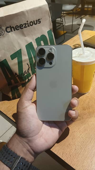 Apple iPhone 15 Pro Max
