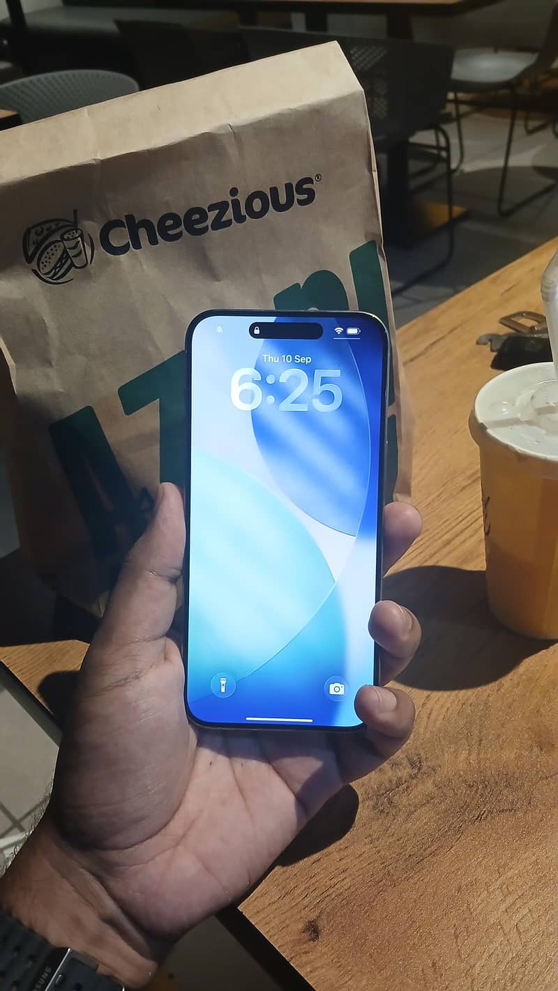 Apple iPhone 15 Pro Max 1