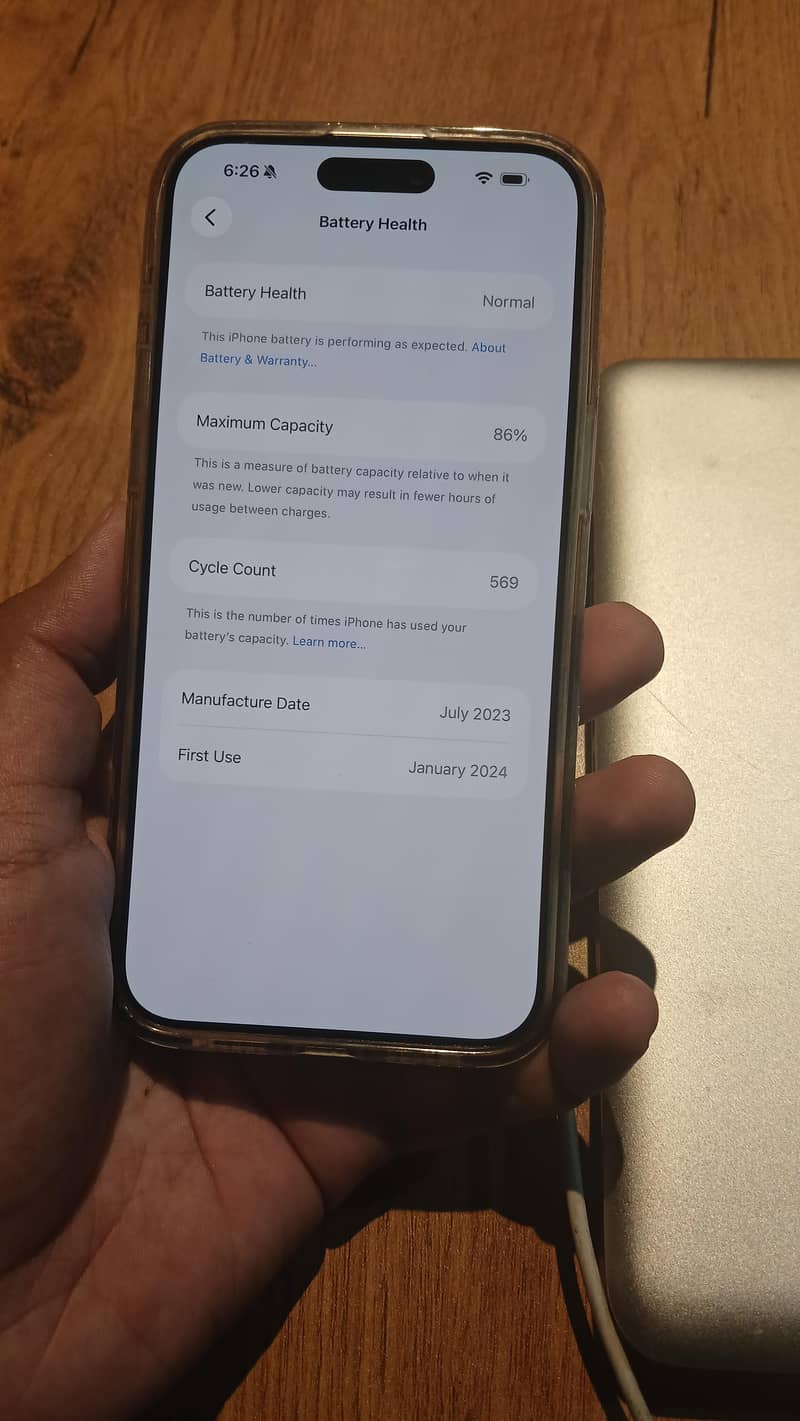 Apple iPhone 15 Pro Max 2