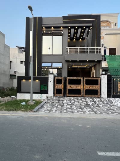 5 marla beautiful house for sale in bahria nasheman lahore