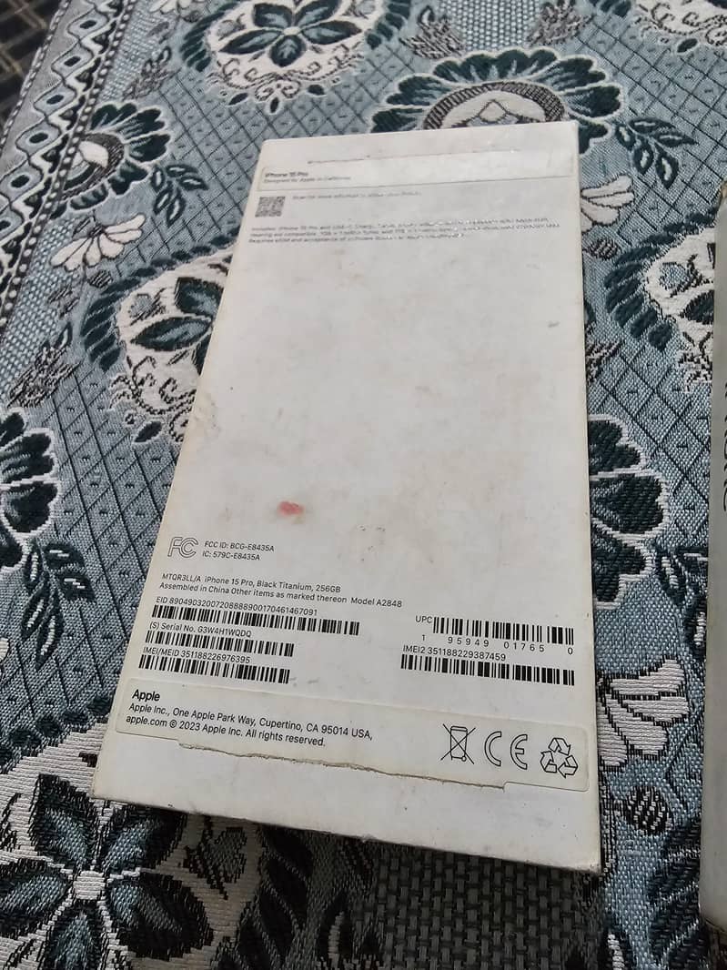 Apple iPhone 15 Pro 2