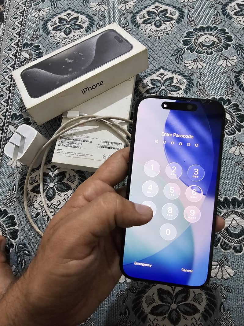 Apple iPhone 15 Pro 9