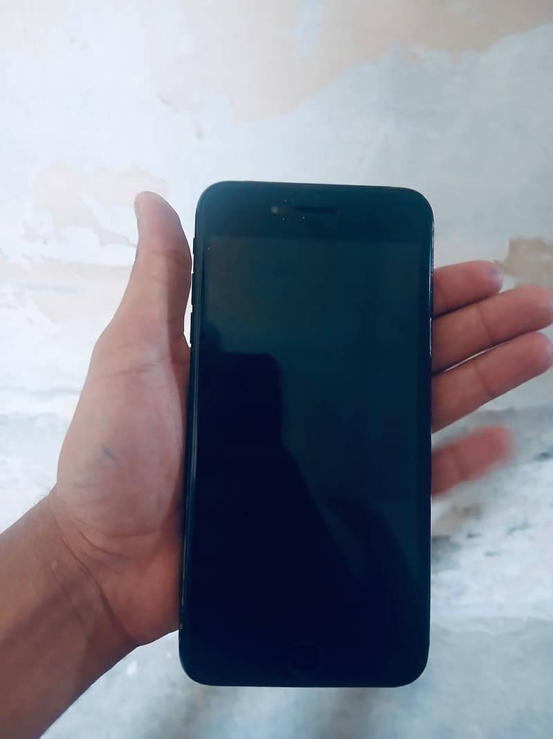 Apple iPhone 7 Plus 2