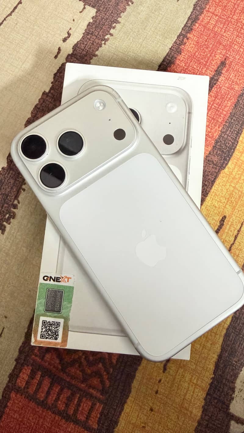 Apple iPhone 17 Pro 0
