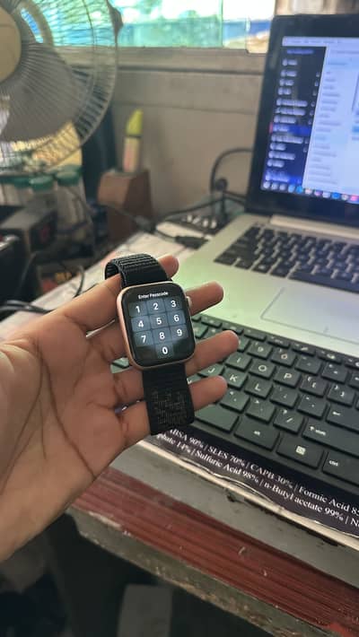 Apple watch series 5 (44mm)