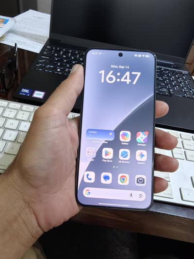 Xiaomi 15, 12GB, 256GB zero meter condition non PTA.