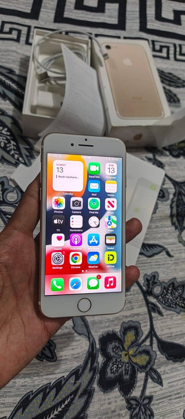 Apple iPhone 7 3