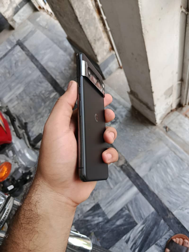 Google Pixel 8 Pro 1