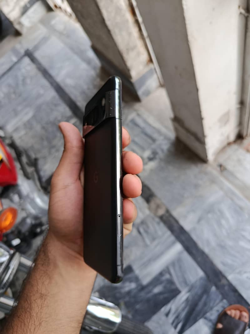 Google Pixel 8 Pro 3