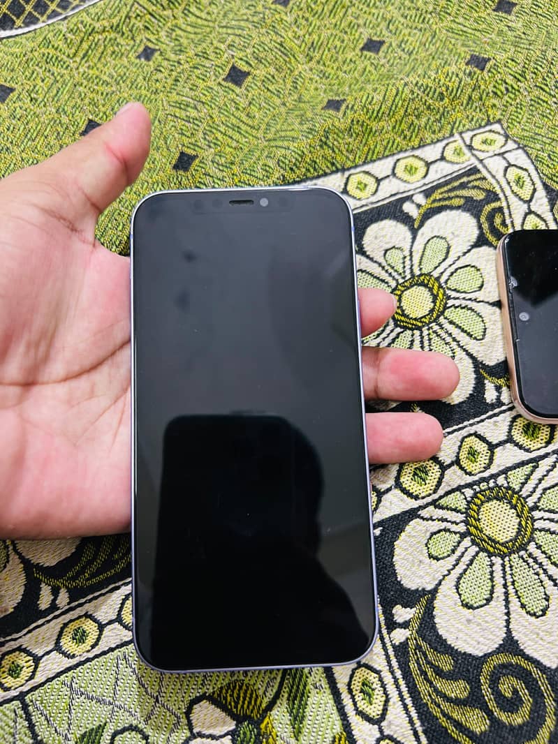 iphone 12 2