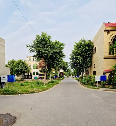 05 Marla Corner Plot 40 feet Road B Block Prime Location 26 45 Dimensions All Dues Paid LDA Approved Area B Block