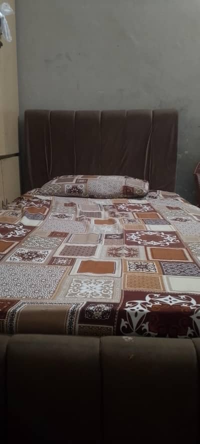 wooden bed Rush condition. 10/9