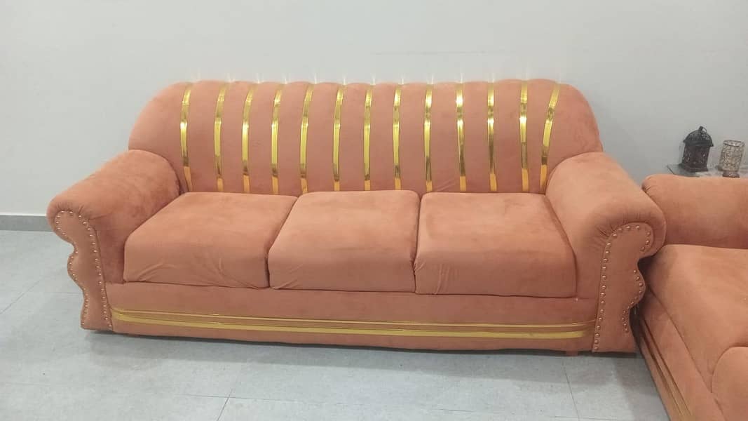 5 ceter sofa 1