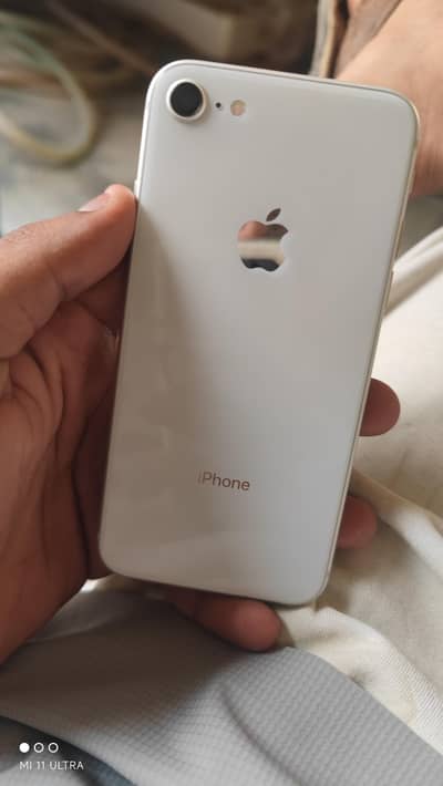 Apple iPhone 8