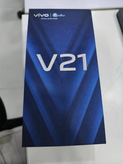 vivo V21 8+128 - barely used phone, just like new