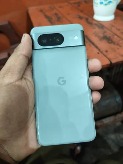 Google Pixel 8