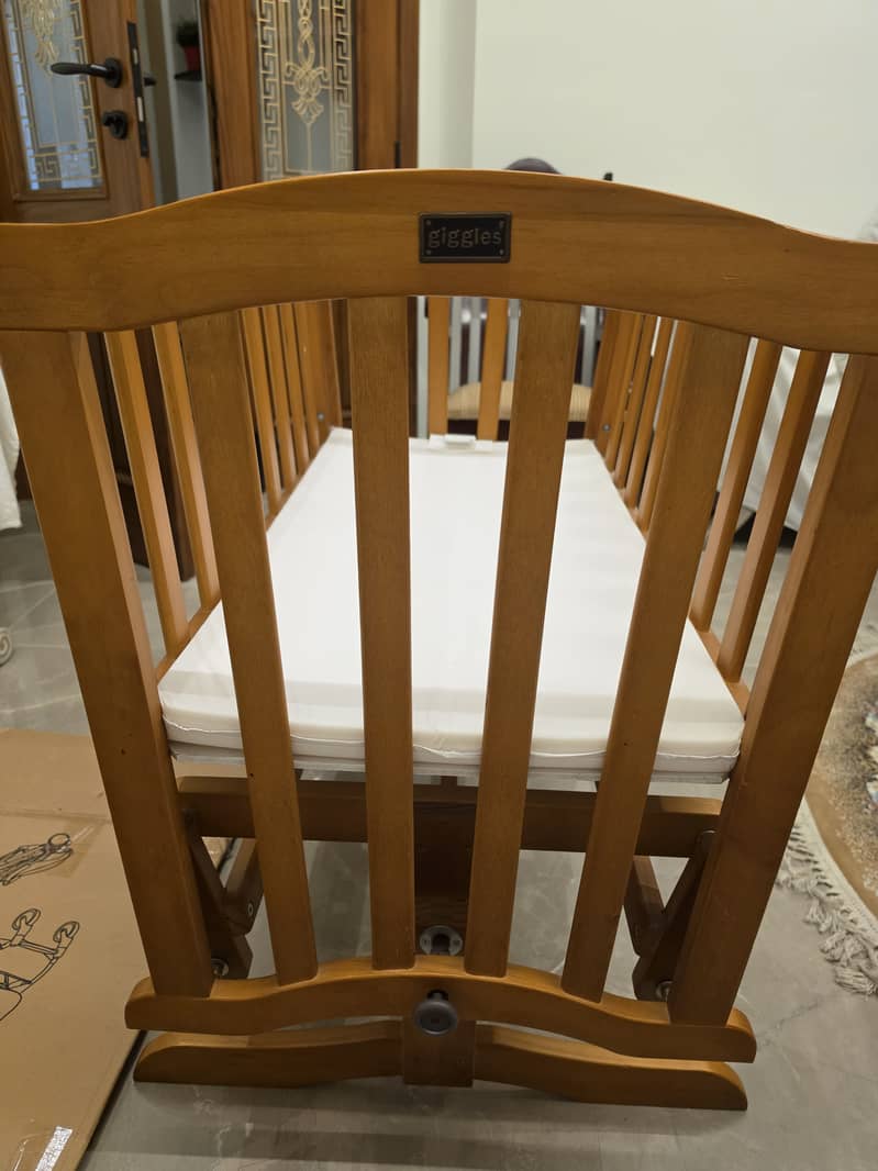 Baby cot 1