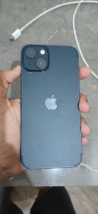 Apple iPhone 13